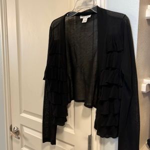 Beautiful lightweight cropped over top shirt with ruffles barely worn